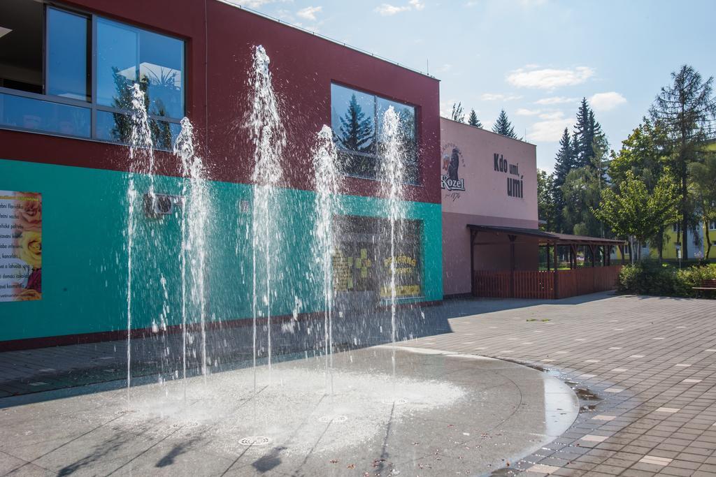 Hotel Alfa Trebic Exterior photo